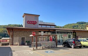 Coop grocery store in Stia